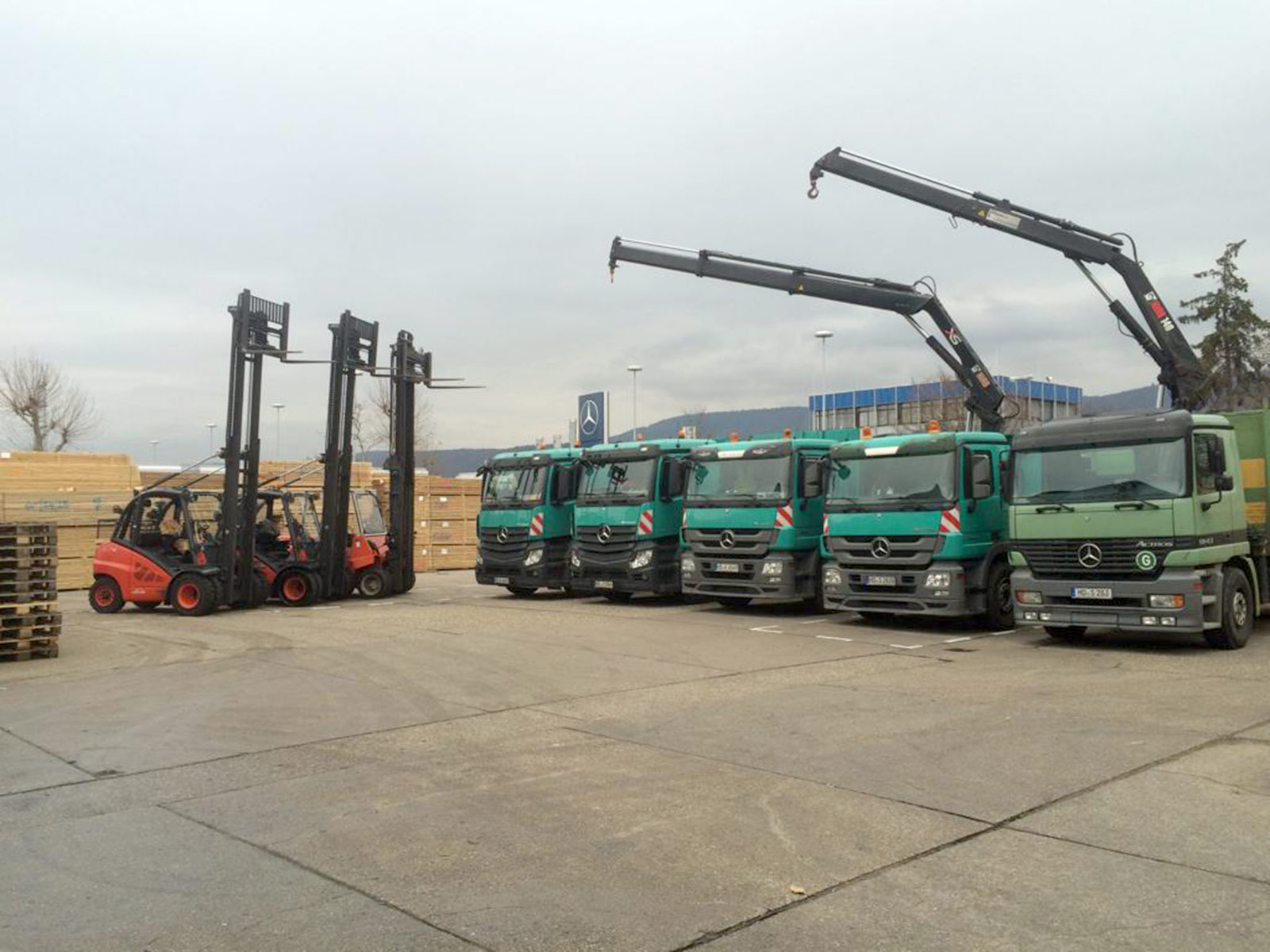 stadler-holz-fuhrpark-01.jpg